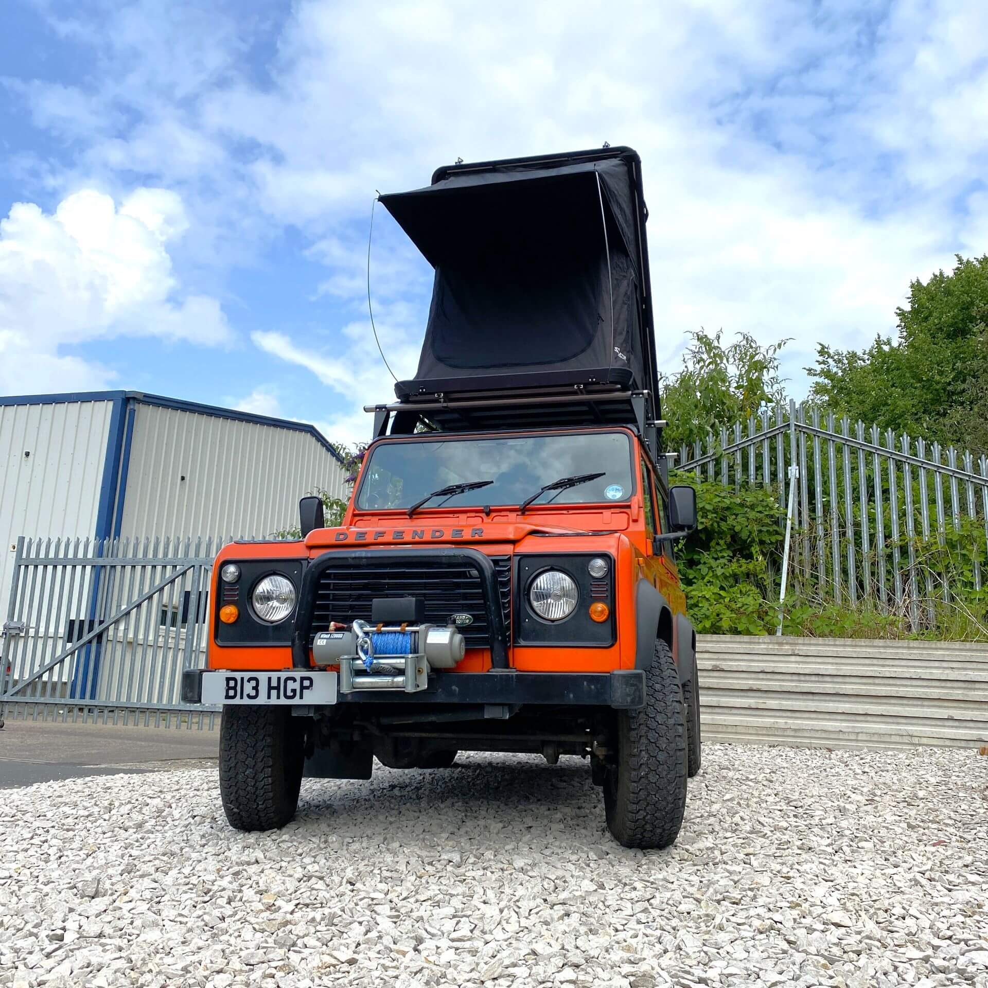 All Black 2 Person Expedition Aluminium Clamshell Roof Top Tent