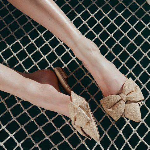 Elle Flat Mule In Beige Raffia