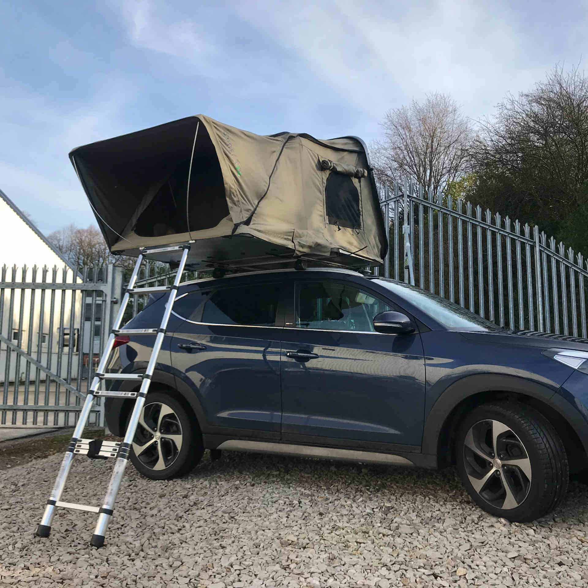 Forest Green RoofTrekk 3 Person Hard Shell Roof Top Tent