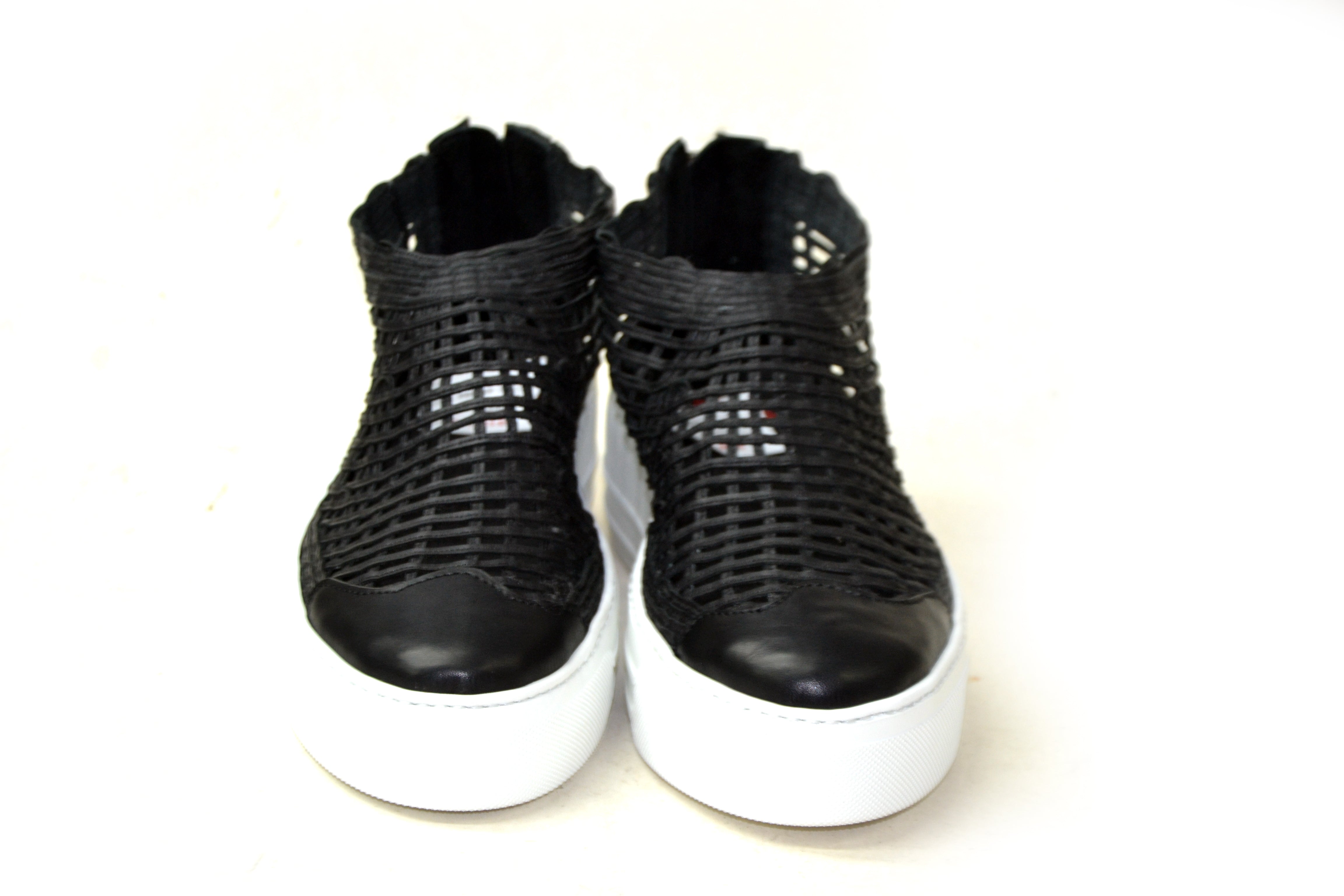 LAST PAIR 37- SPIDER BLACK PLATFORN SNEAKERS