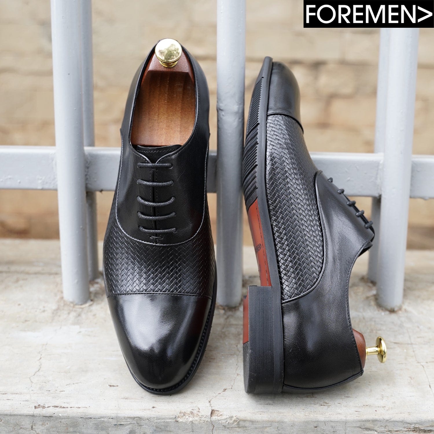 TOM LOBB | Black Oxfords